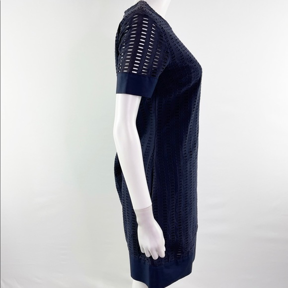 Theory Size 6 Navy Blue Short Sleeve Eyelet Embroidered Shift Dress - Picture 7 of 9